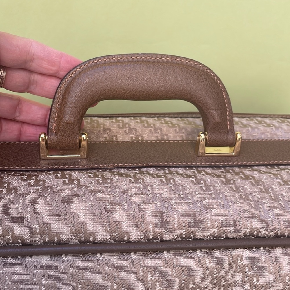 Vintage 70’s tan/gold Gucci canvas/leather travel bag - Picture 7 of 16